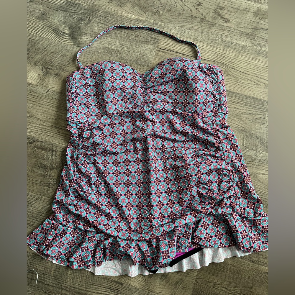 New Liz Claiborne Swimsuit Womens 22w Ruffle Skirted Printed Modest